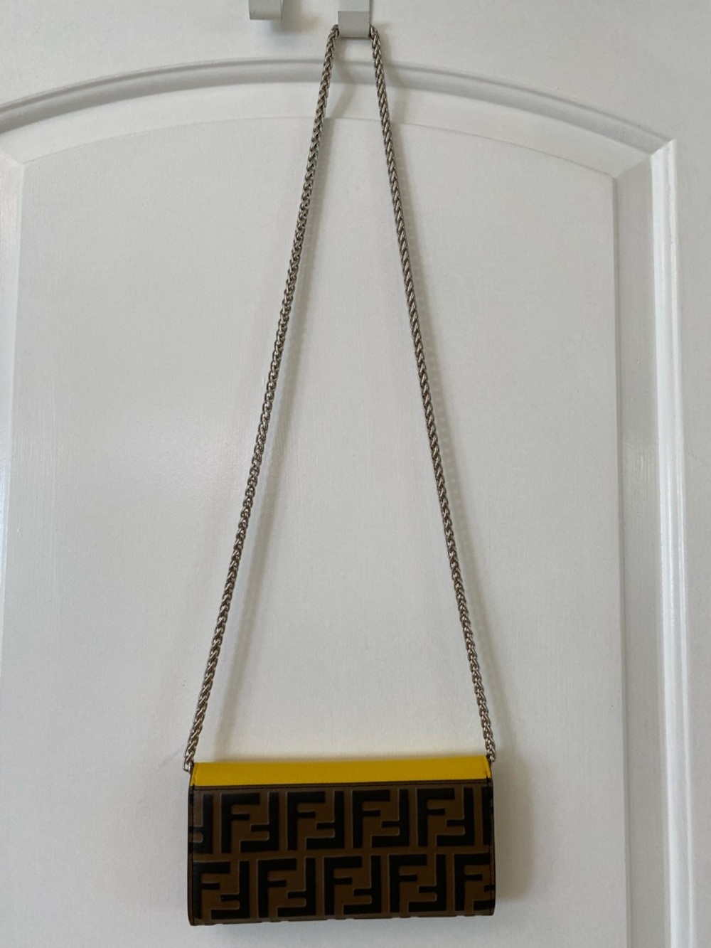 Fendi Yellow/Brown Leather Continental Envelope Wallet & Unbranded Chain, EUC - Picture 4 of 10
